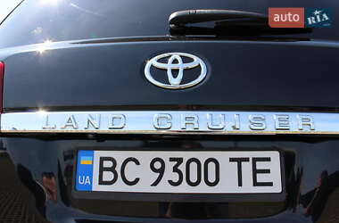 Внедорожник / Кроссовер Toyota Land Cruiser 2016 в 