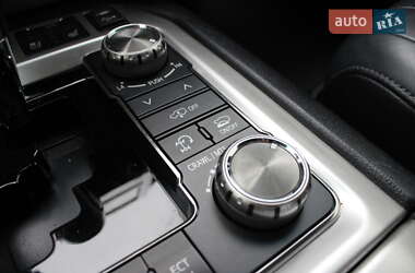 Внедорожник / Кроссовер Toyota Land Cruiser 2016 в 