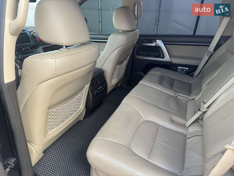 Внедорожник / Кроссовер Toyota Land Cruiser 2011 в Киеве фото 9 Внедорожник / Кроссовер Toyota Land Cruiser 2011 в Киеве