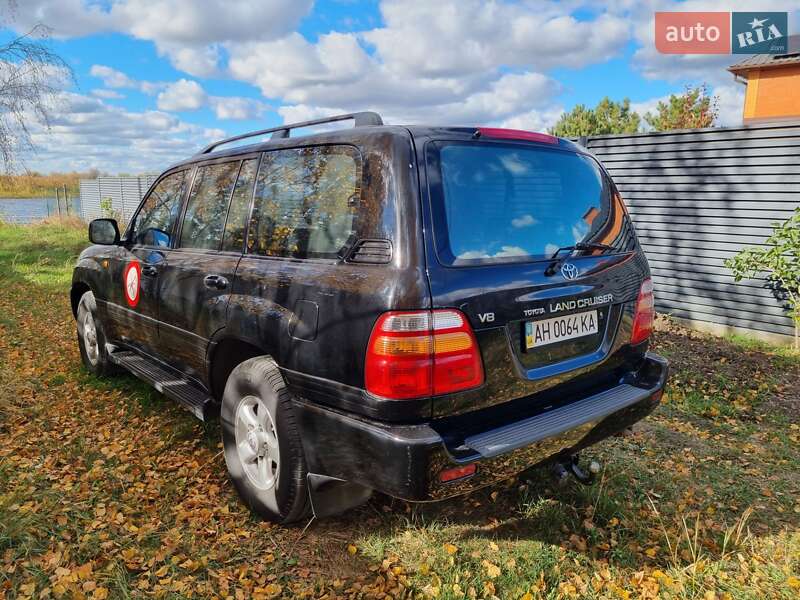 Позашляховик / Кросовер Toyota Land Cruiser 2001 в Дніпрі