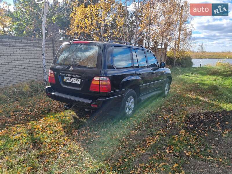 Позашляховик / Кросовер Toyota Land Cruiser 2001 в Дніпрі