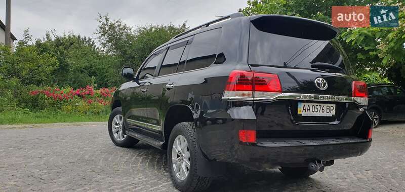 Toyota Land Cruiser 2020