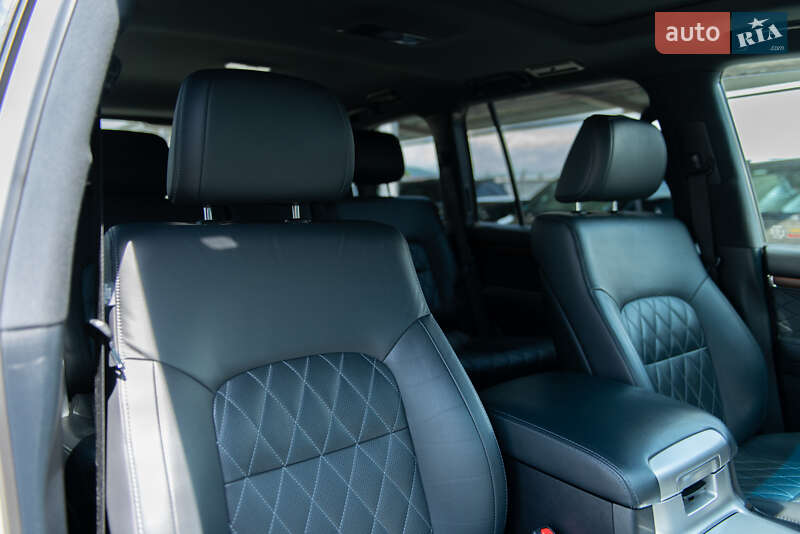 Внедорожник / Кроссовер Toyota Land Cruiser 2018 в Мукачево