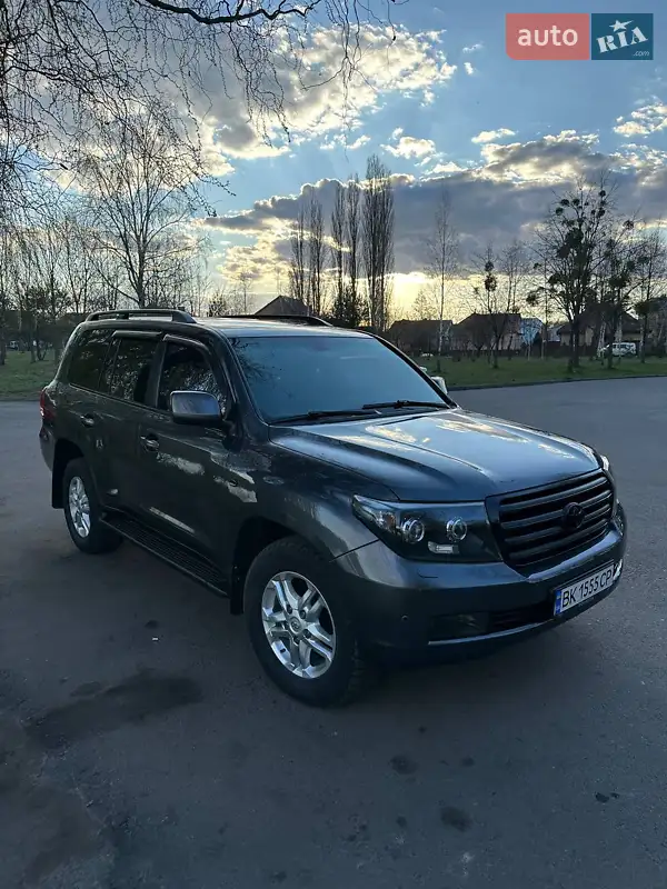 Toyota Land Cruiser
