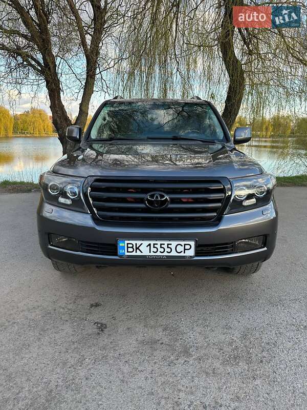Внедорожник / Кроссовер Toyota Land Cruiser 2008 в Ровно фото 5 Внедорожник / Кроссовер Toyota Land Cruiser 2008 в Ровно