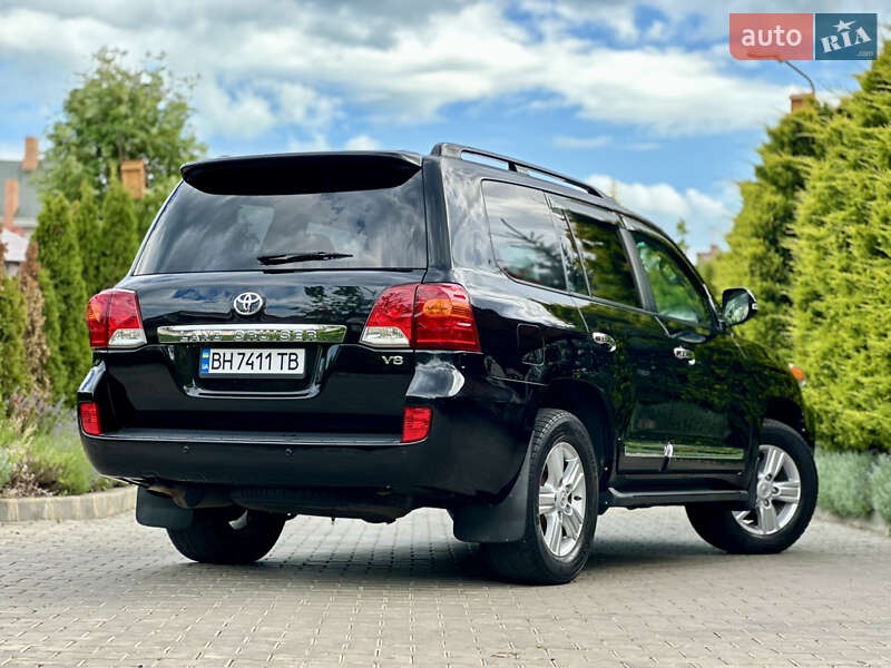 Внедорожник / Кроссовер Toyota Land Cruiser 2013 в Одессе