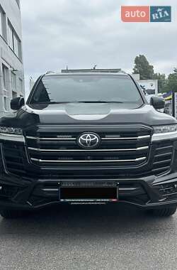 Внедорожник / Кроссовер Toyota Land Cruiser 2021 в Киеве