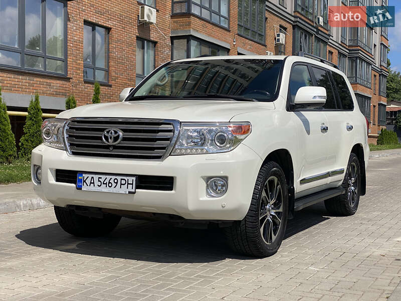Позашляховик / Кросовер Toyota Land Cruiser 2013 в Києві