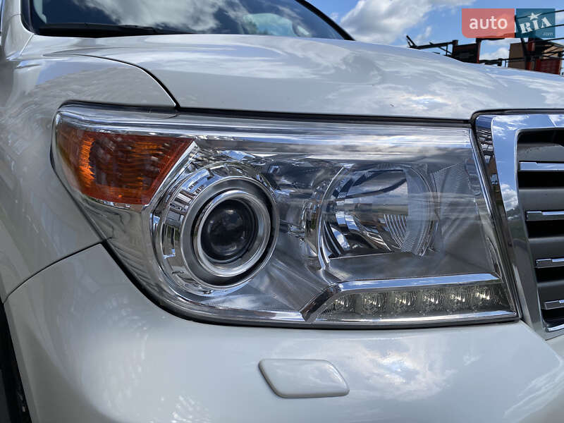 Позашляховик / Кросовер Toyota Land Cruiser 2013 в Києві