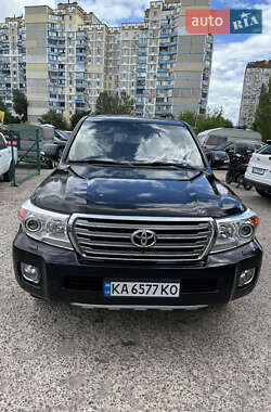 Позашляховик / Кросовер Toyota Land Cruiser 2012 в Києві