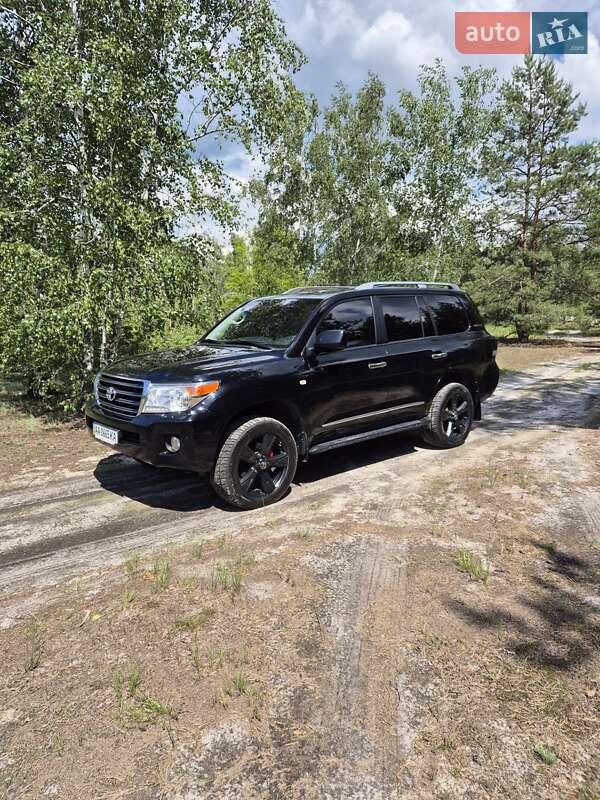 Внедорожник / Кроссовер Toyota Land Cruiser 2011 в Киеве