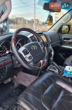 Позашляховик / Кросовер Toyota Land Cruiser 2015 в 