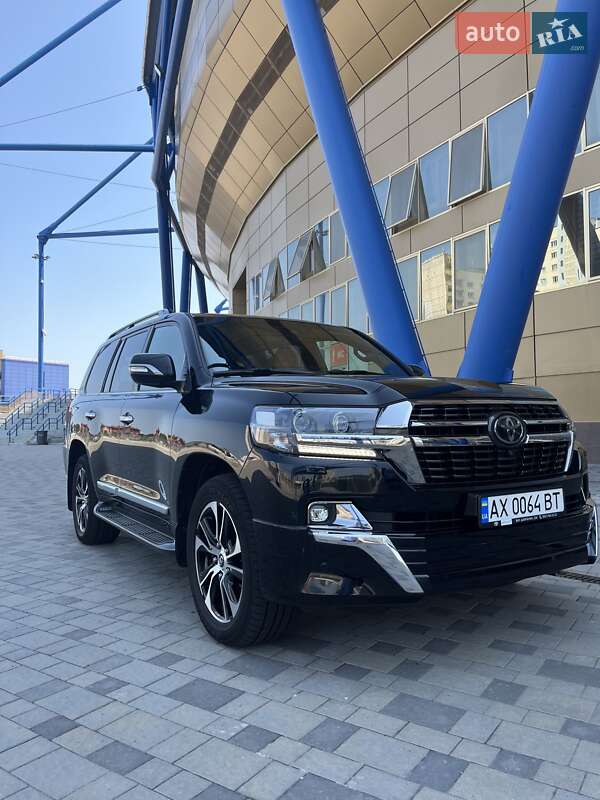 Toyota Land Cruiser 2020