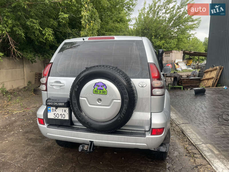 Внедорожник / Кроссовер Toyota Land Cruiser 2003 в Харькове