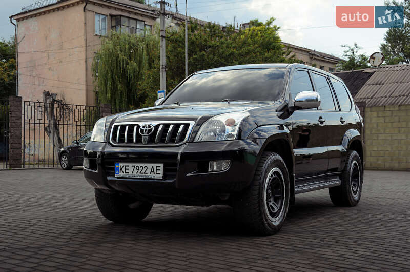 Внедорожник / Кроссовер Toyota Land Cruiser 2007 в Каменском