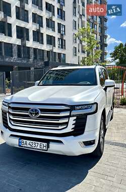 Внедорожник / Кроссовер Toyota Land Cruiser 2021 в Кропивницком