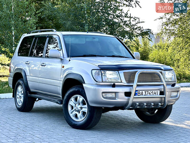 Toyota Land Cruiser 2000
