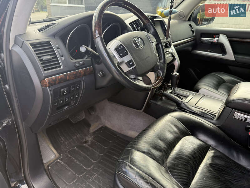 Внедорожник / Кроссовер Toyota Land Cruiser 2014 в Звягеле