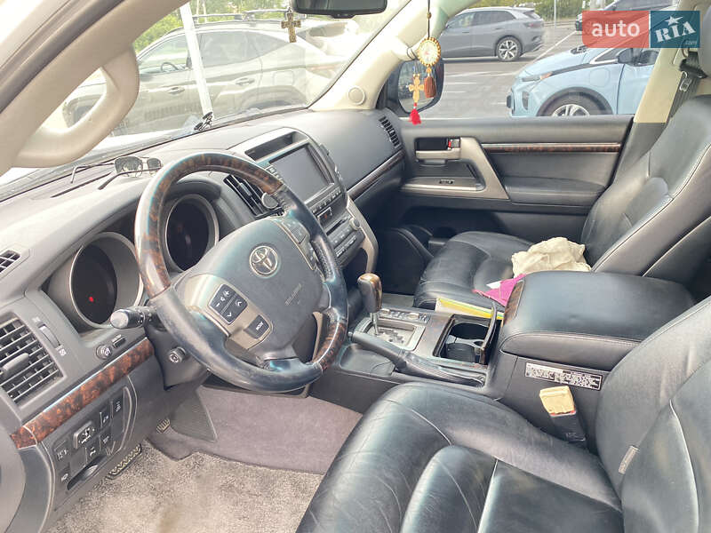 Внедорожник / Кроссовер Toyota Land Cruiser 2011 в Киеве