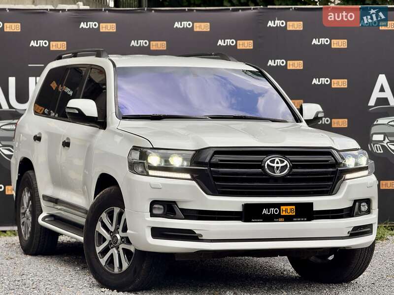 Toyota Land Cruiser 2011