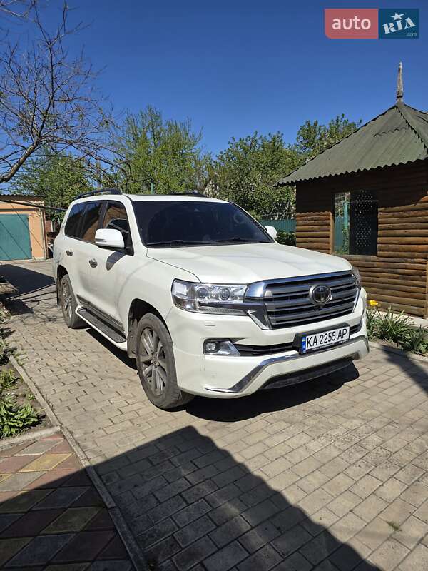 Toyota Land Cruiser 2016