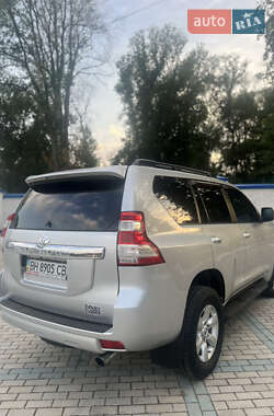 Внедорожник / Кроссовер Toyota Land Cruiser 2013 в 