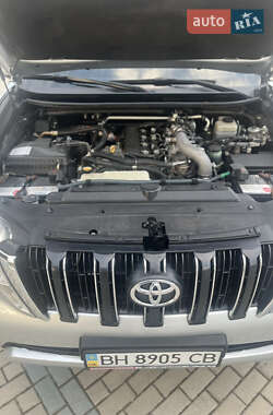 Внедорожник / Кроссовер Toyota Land Cruiser 2013 в 