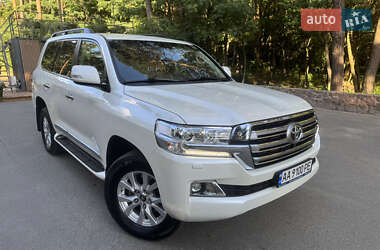 Внедорожник / Кроссовер Toyota Land Cruiser 2017 в Киеве