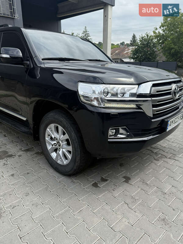 Позашляховик / Кросовер Toyota Land Cruiser 2020 в Тернополі