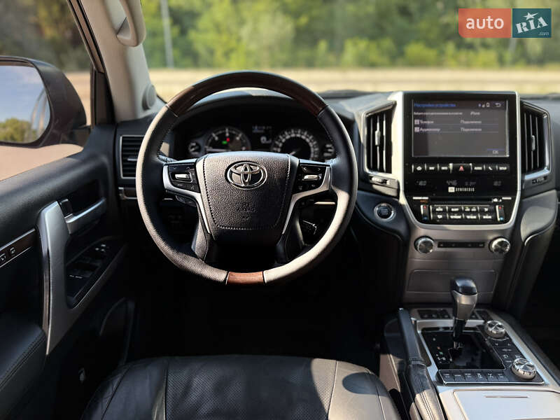 Внедорожник / Кроссовер Toyota Land Cruiser 2016 в Днепре