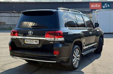 Внедорожник / Кроссовер Toyota Land Cruiser 2020 в 