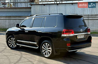 Внедорожник / Кроссовер Toyota Land Cruiser 2020 в 