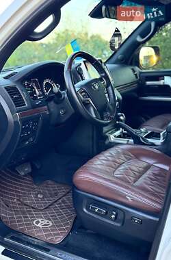Позашляховик / Кросовер Toyota Land Cruiser 2018 в 