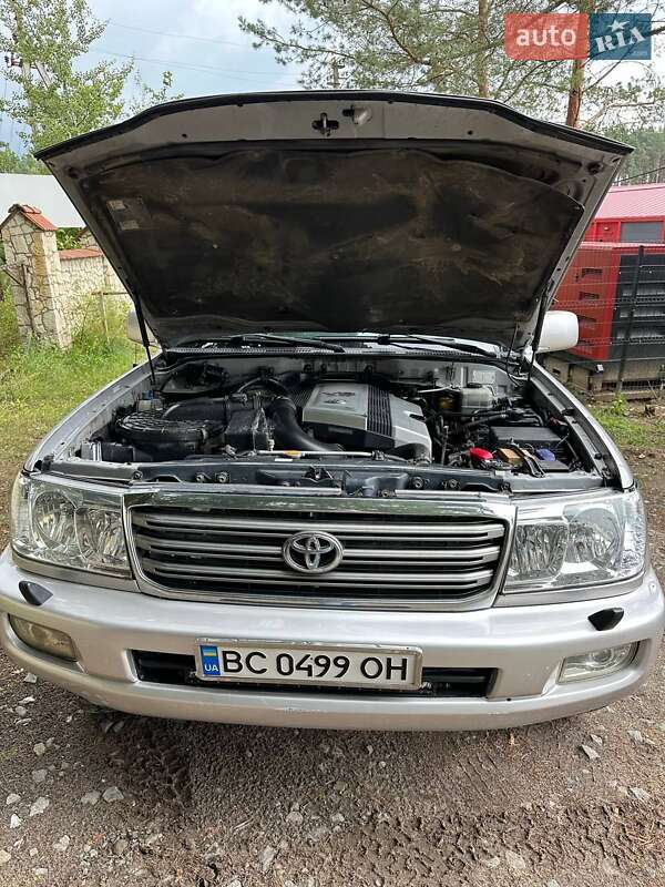 Позашляховик / Кросовер Toyota Land Cruiser 2004 в Львові