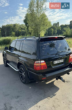 Внедорожник / Кроссовер Toyota Land Cruiser 2000 в 