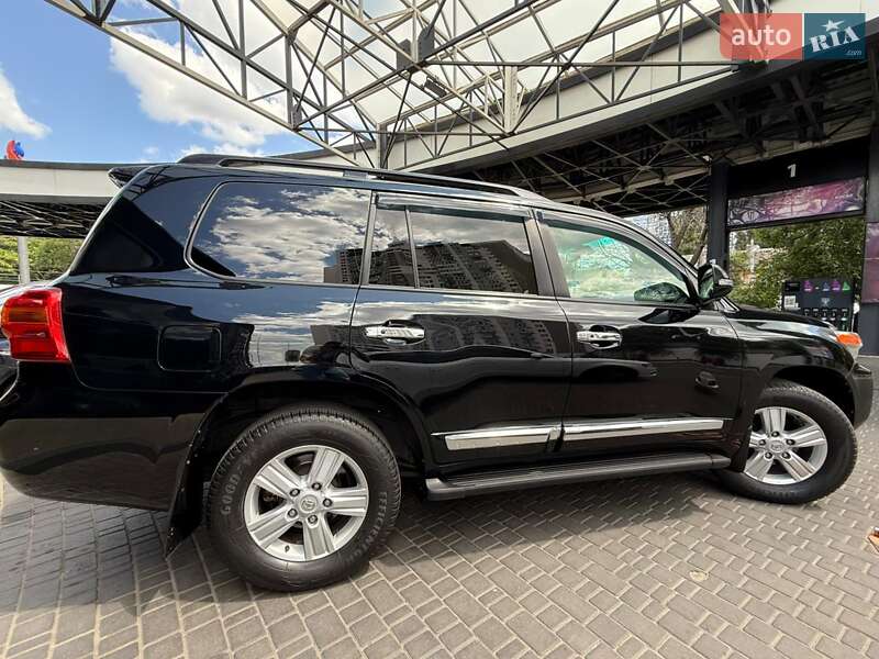 Внедорожник / Кроссовер Toyota Land Cruiser 2013 в Одессе