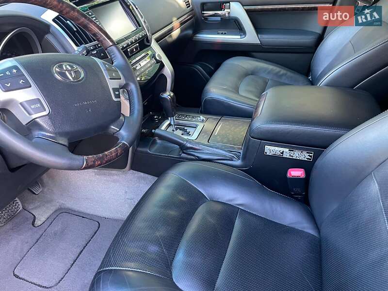 Внедорожник / Кроссовер Toyota Land Cruiser 2013 в Одессе