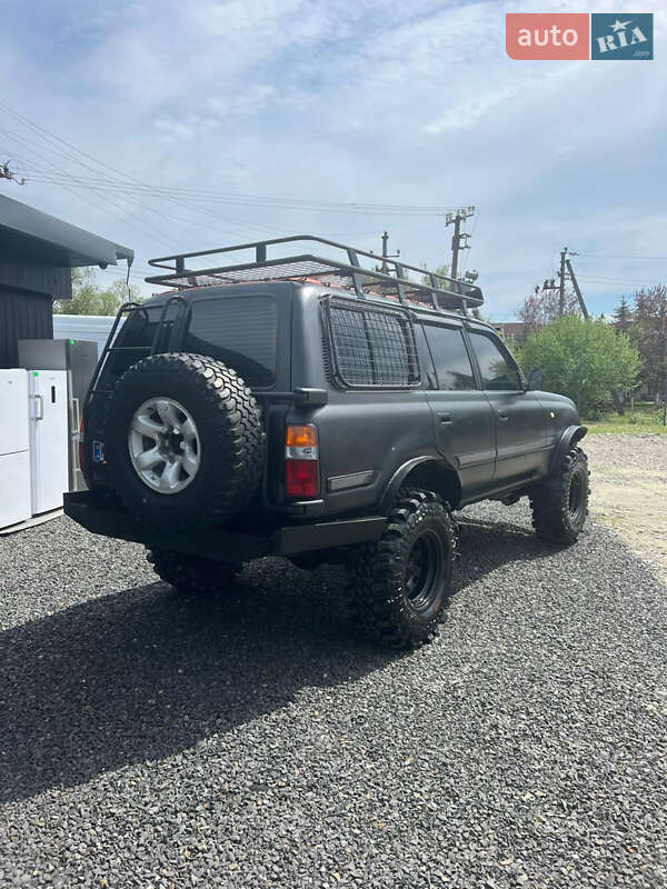 Внедорожник / Кроссовер Toyota Land Cruiser 1996 в Хусте