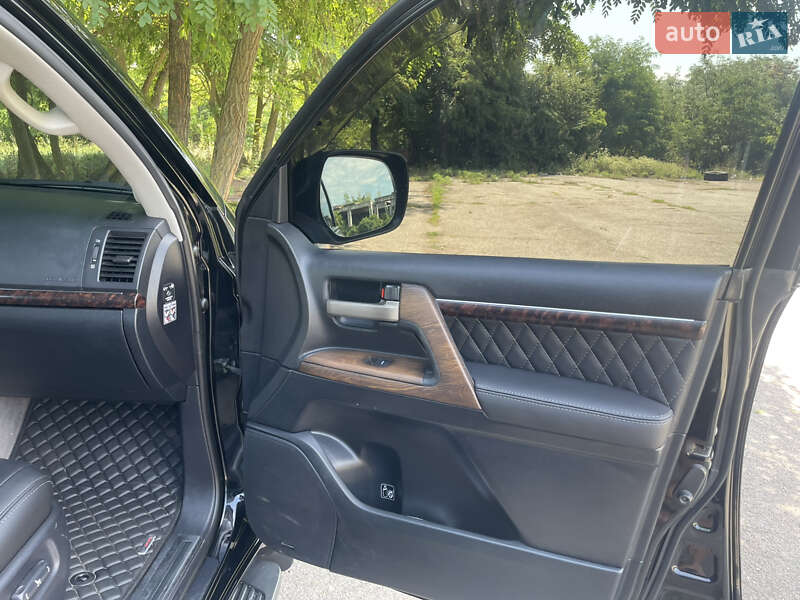 Позашляховик / Кросовер Toyota Land Cruiser 2011 в Лубнах фото 20 Позашляховик / Кросовер Toyota Land Cruiser 2011 в Лубнах
