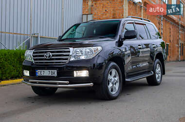 Внедорожник / Кроссовер Toyota Land Cruiser 2007 в Черновцах