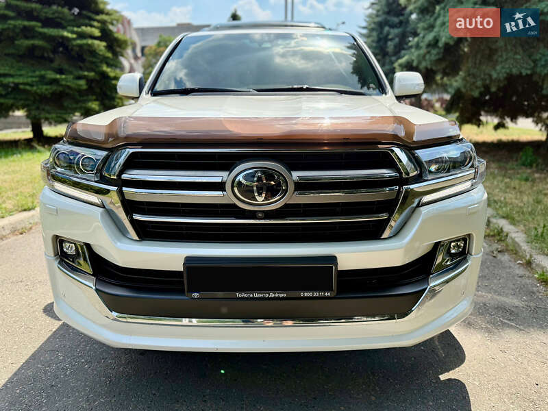 Toyota Land Cruiser 2019