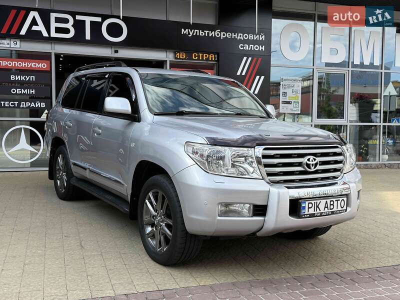Внедорожник / Кроссовер Toyota Land Cruiser 2011 в Львове