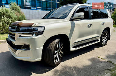 Внедорожник / Кроссовер Toyota Land Cruiser 2019 в Киеве