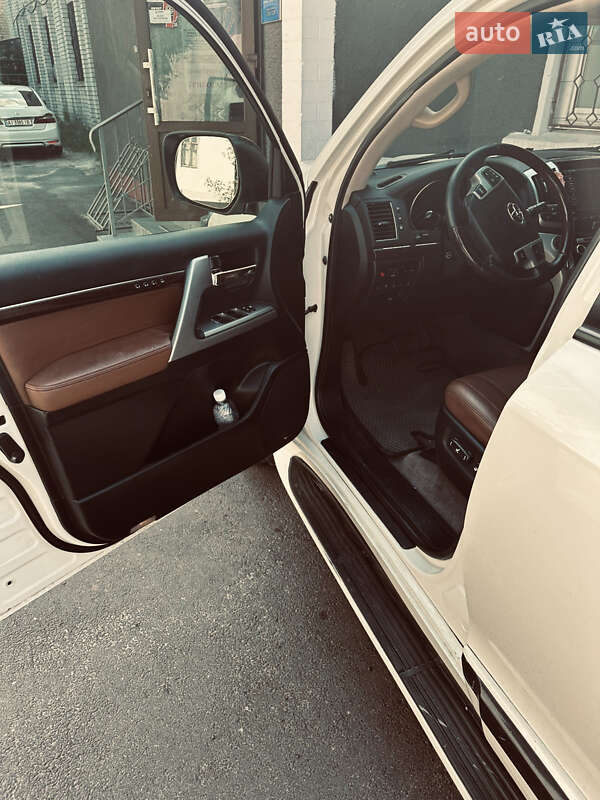 Внедорожник / Кроссовер Toyota Land Cruiser 2014 в Киеве