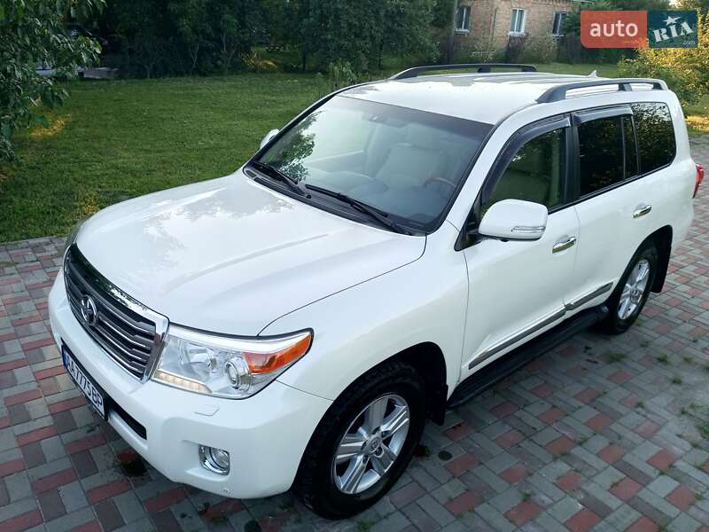 Позашляховик / Кросовер Toyota Land Cruiser 2014 в Києві фото 6 Позашляховик / Кросовер Toyota Land Cruiser 2014 в Києві