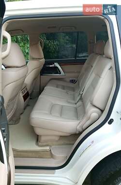 Внедорожник / Кроссовер Toyota Land Cruiser 2014 в 