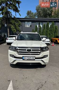 Внедорожник / Кроссовер Toyota Land Cruiser 2017 в Киеве