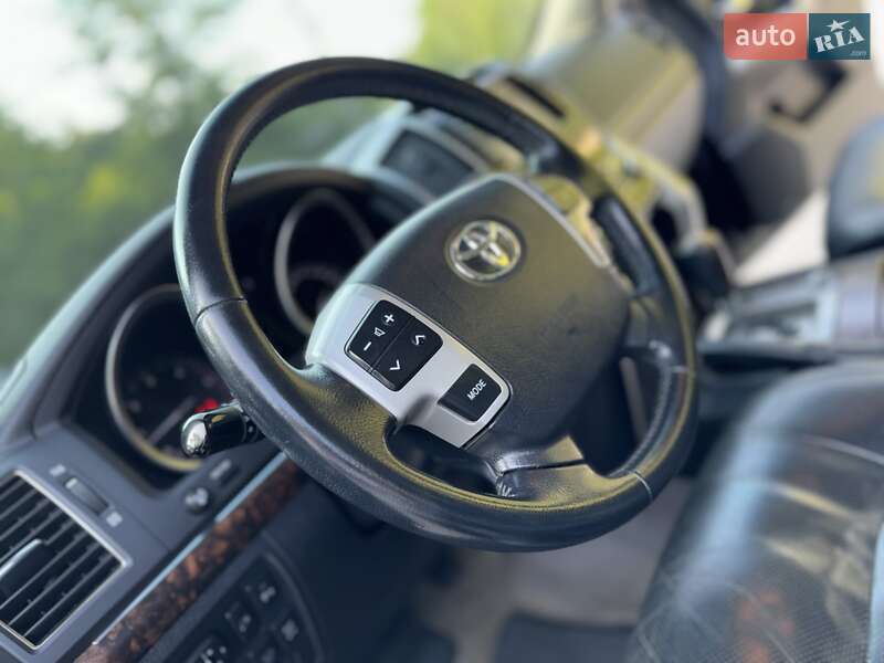 Позашляховик / Кросовер Toyota Land Cruiser 2014 в Трускавці фото 60 Позашляховик / Кросовер Toyota Land Cruiser 2014 в Трускавці