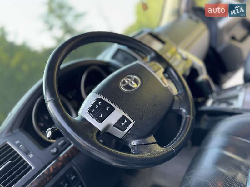 Позашляховик / Кросовер Toyota Land Cruiser 2014 в Трускавці фото 63 Позашляховик / Кросовер Toyota Land Cruiser 2014 в Трускавці