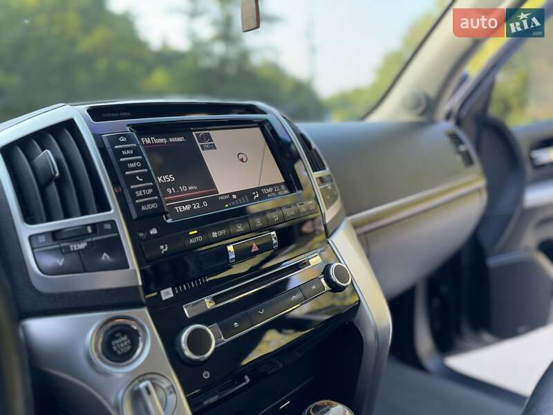 Позашляховик / Кросовер Toyota Land Cruiser 2014 в Трускавці фото 66 Позашляховик / Кросовер Toyota Land Cruiser 2014 в Трускавці